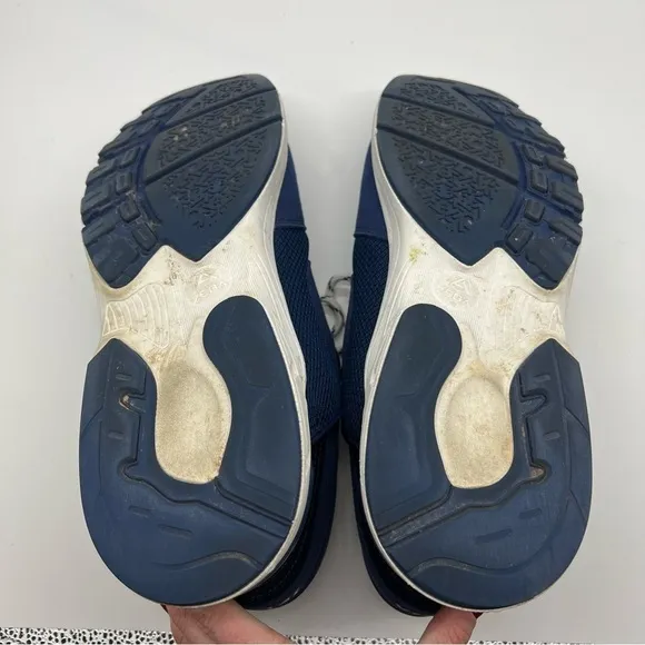 Zeba Blue hands free Sneakers